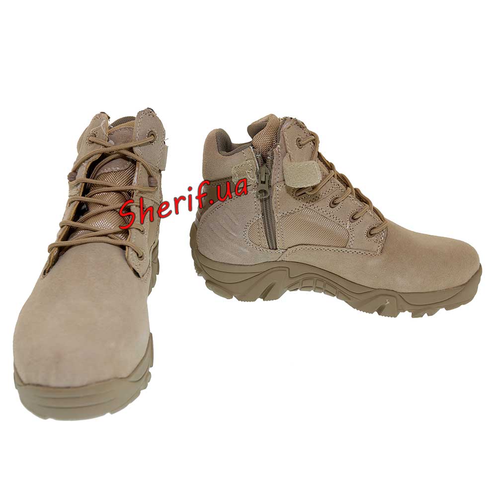 008-Delta khaki boots